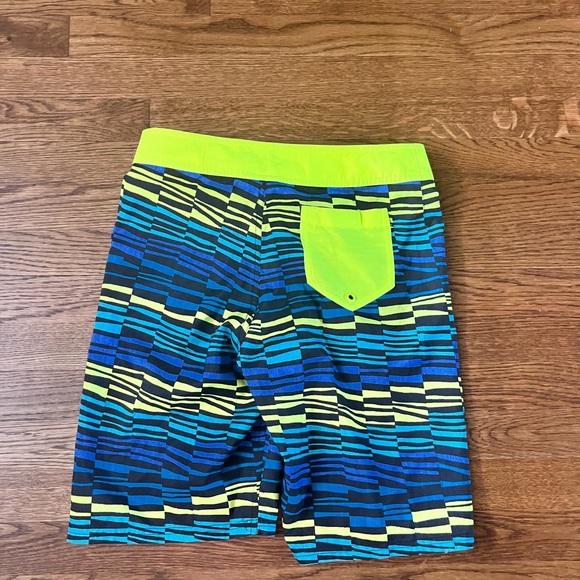 NIKE SWIM BOYS' SHORTS - Picture 2 of 3